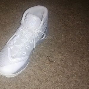 Under armour currys white